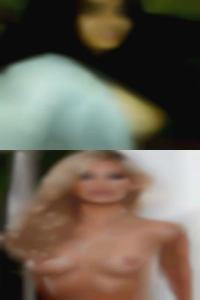 Using at piano swinger naked woman outdoors.
